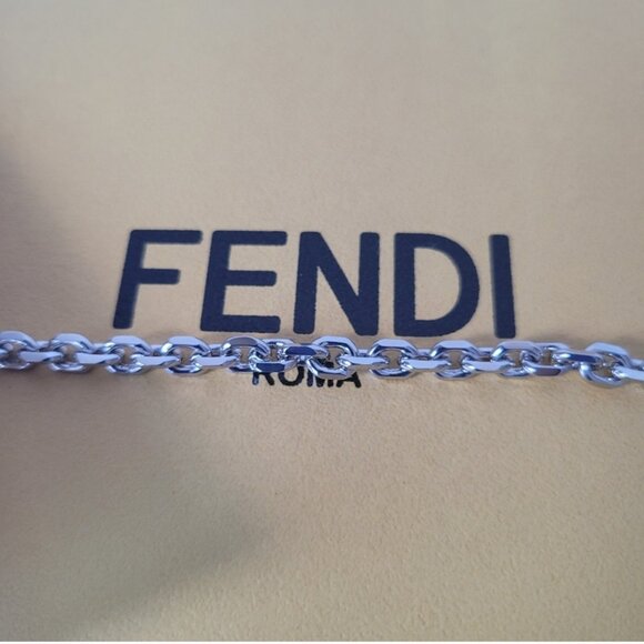 FENDI Continental Envelope Wallet On Chain - Picture 6 of 15